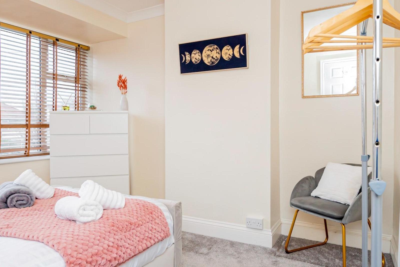 The Radleys Villa Birmingham Exterior photo