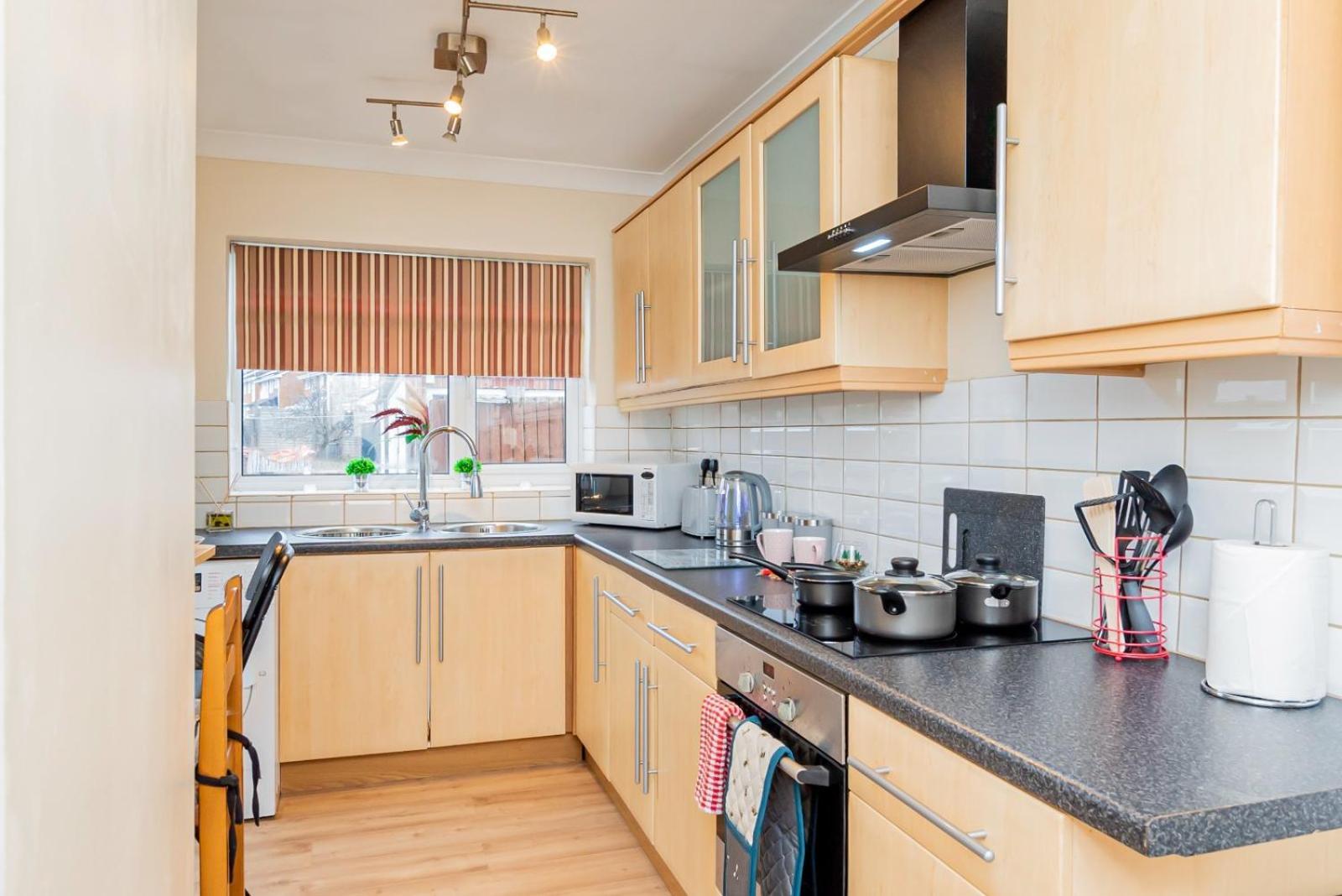 The Radleys Villa Birmingham Exterior photo